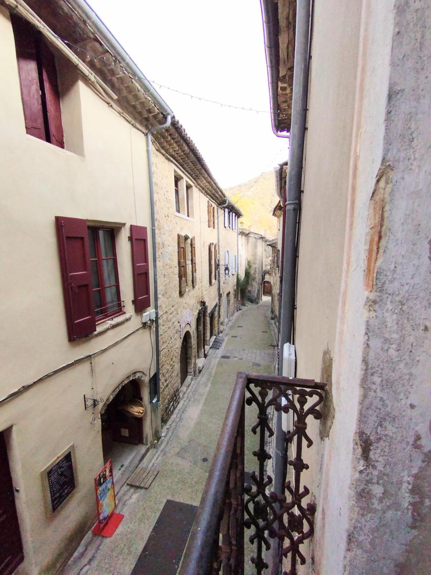 Les Studios De St Guilhem Saint-Guilhem-le-Desert Zewnętrze zdjęcie