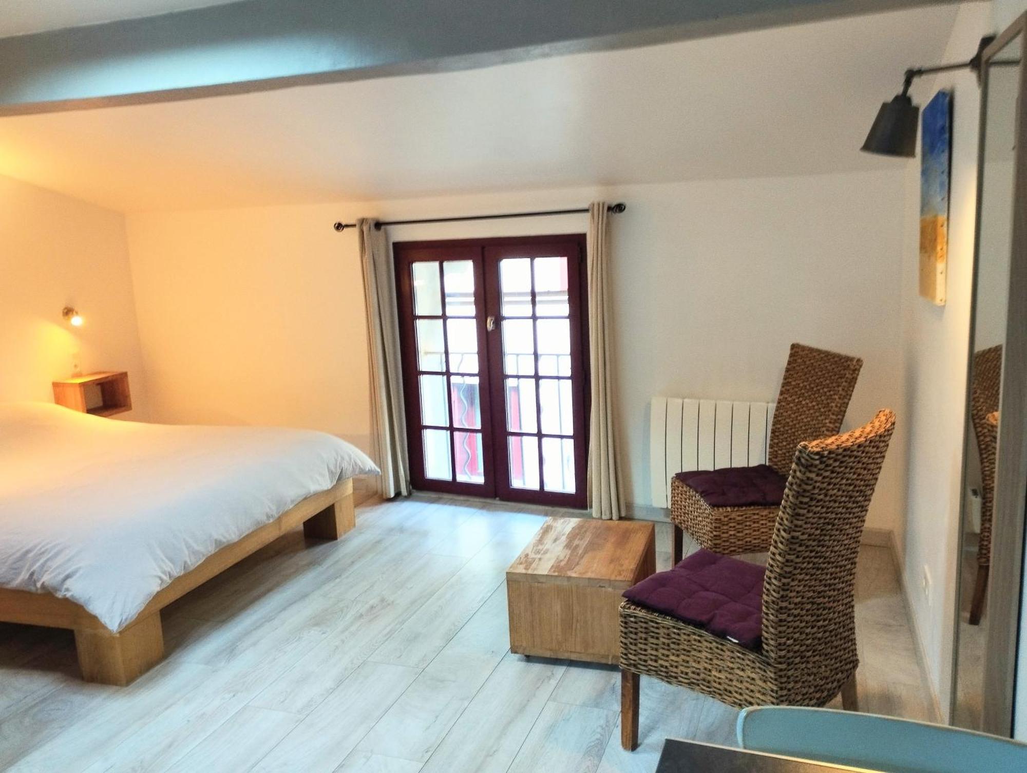Les Studios De St Guilhem Saint-Guilhem-le-Desert Zewnętrze zdjęcie
